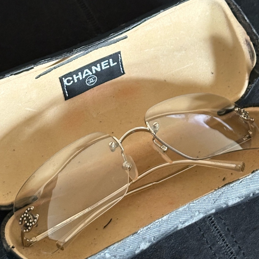 CHANEL Y2K crystal sunglasses